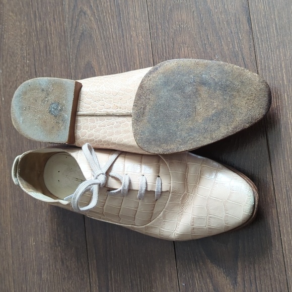 Alexander Wang Beige Croc Embossed Leather Ingrid Lace Up Oxfords - Picture 8 of 11